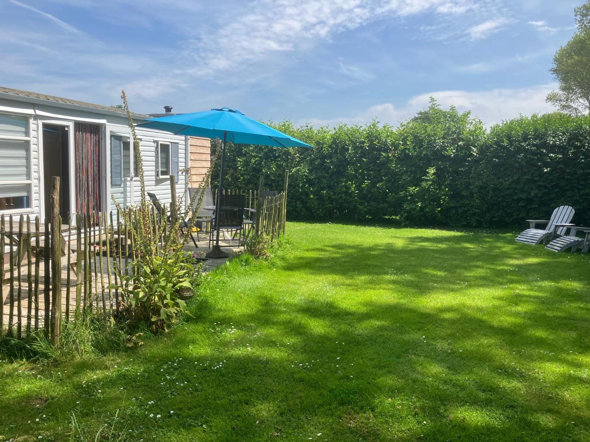 Minicamping Hoeve het Tij Vrouwenpolder Buitenkant foto